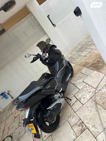 סאן יאנג ADX 300