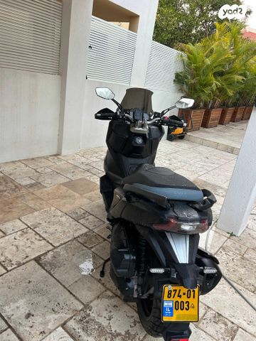 סאן יאנג ADX 300