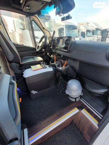 מיניבוסים ורכבי הסעות