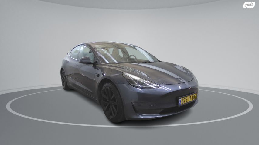 טסלה מודל 3