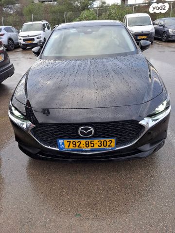 מודעת רכב מאזדה 3
