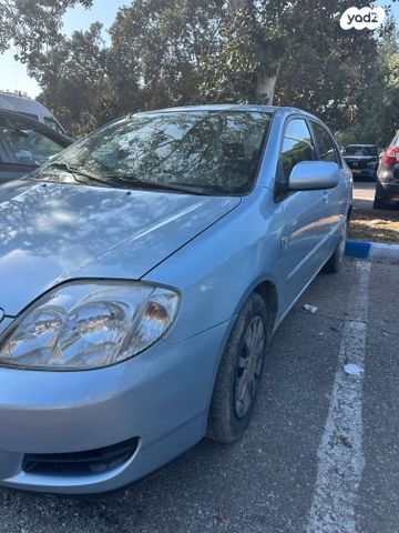 טויוטה פריוס