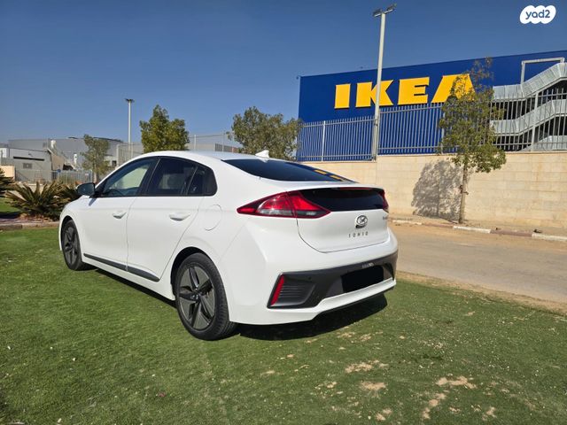 יונדאי איוניק