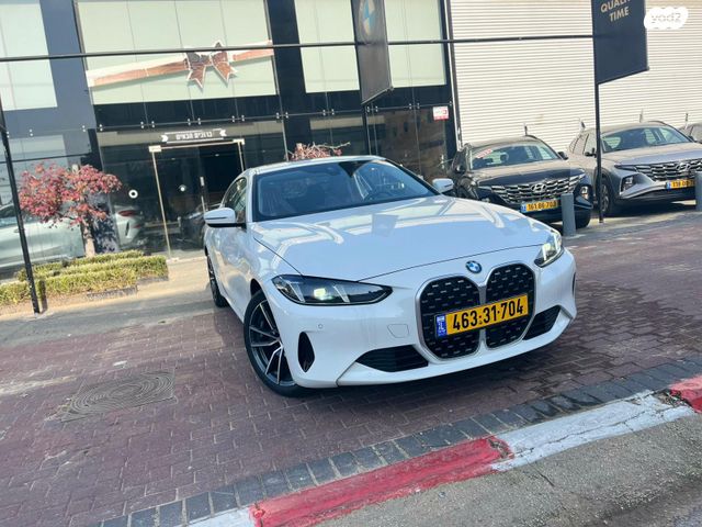 מודעת רכב ב מ וו סדרה 4