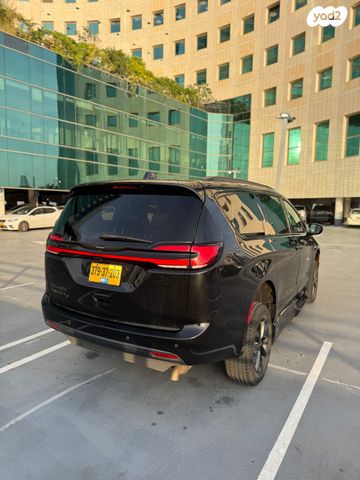 קרייזלר פסיפיקה