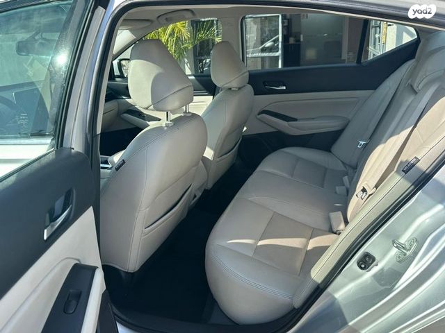 ניסאן אלטימה