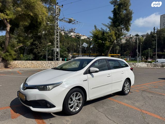 מודעת רכב טויוטה אוריס