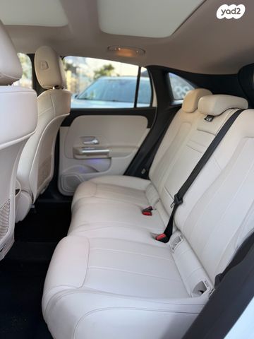 מרצדס-בנץ EQA