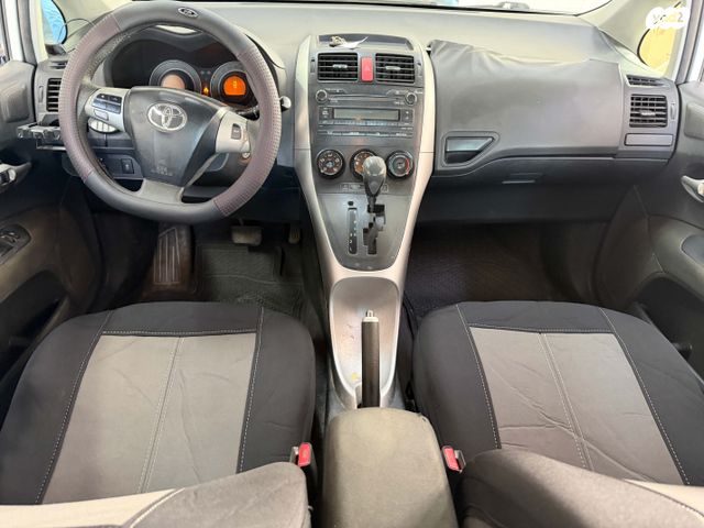 טויוטה אוריס