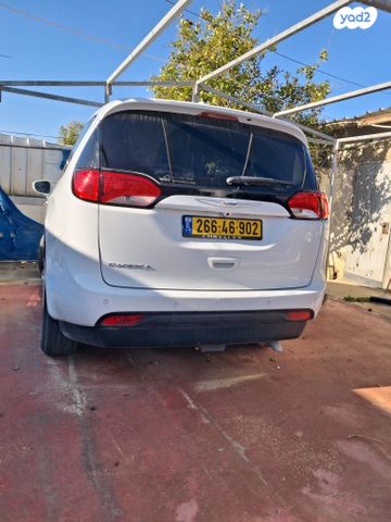 קרייזלר פסיפיקה