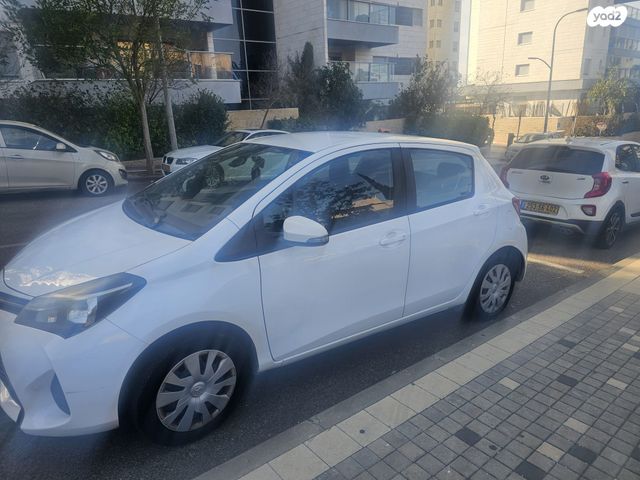 מודעת רכב טויוטה יאריס