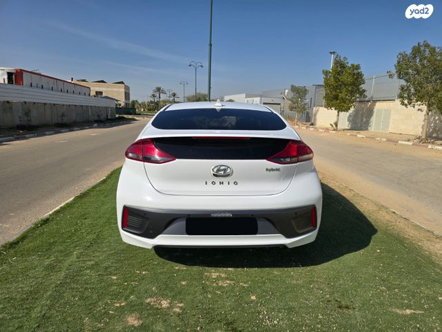 יונדאי איוניק