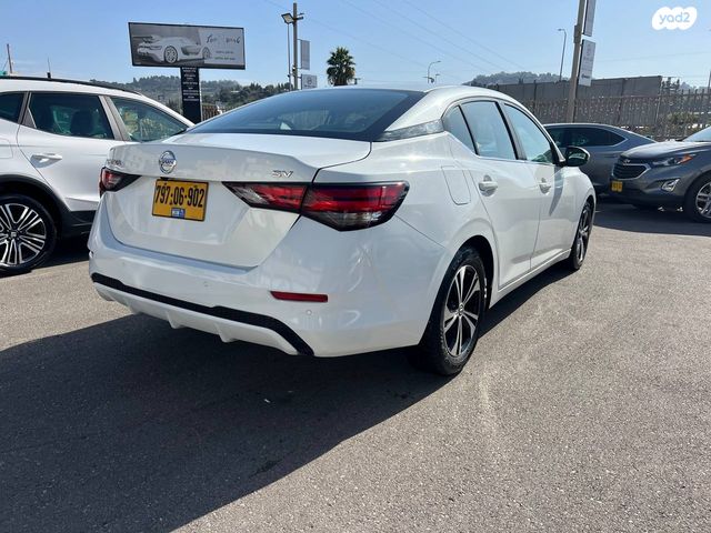 ניסאן סנטרה