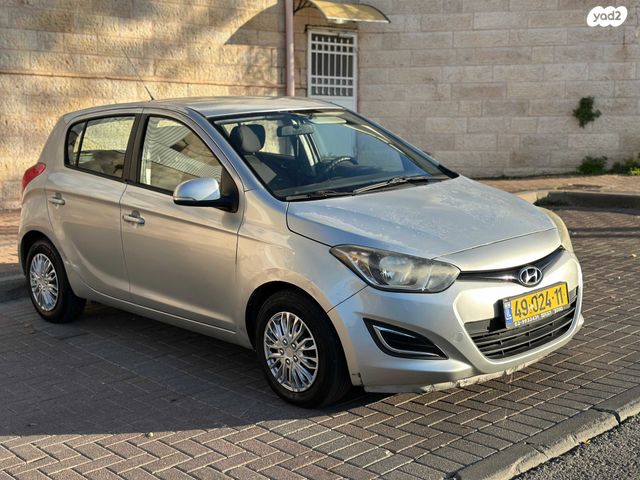 מודעת רכב יונדאי i20