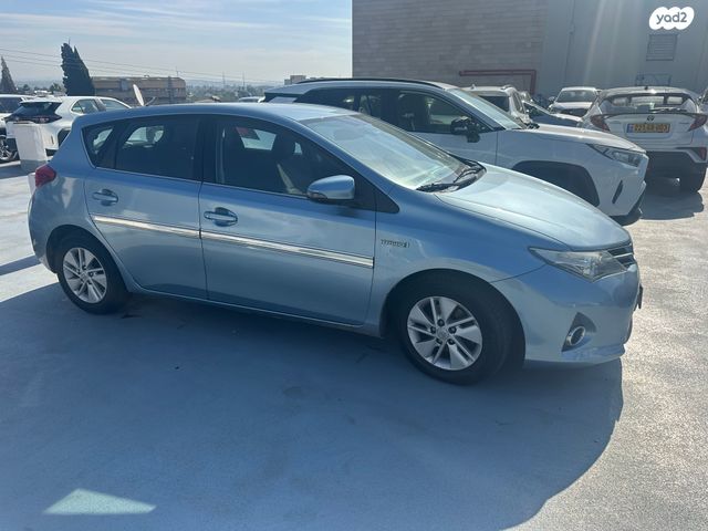 מודעת רכב טויוטה אוריס