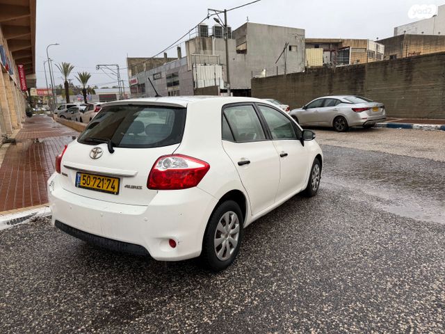 טויוטה אוריס