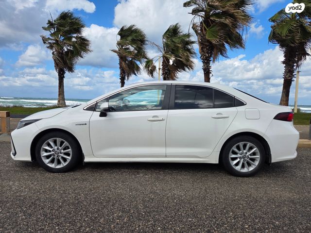 מודעת רכב טויוטה קורולה