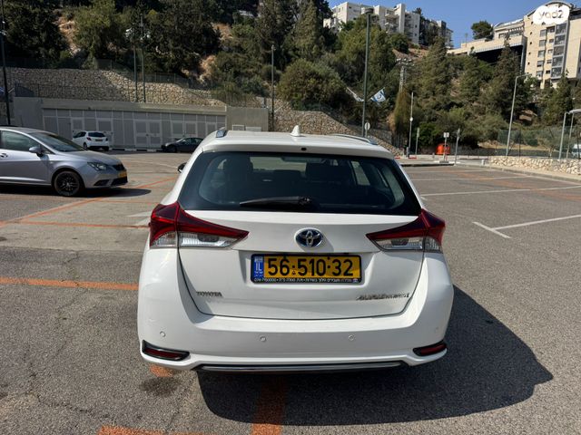 טויוטה אוריס