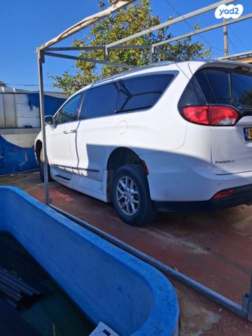 מודעת רכב קרייזלר פסיפיקה