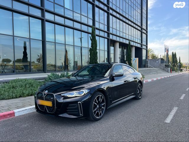 מודעת רכב ב מ וו i4