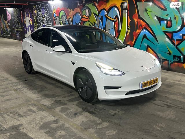 מודעת רכב טסלה מודל 3