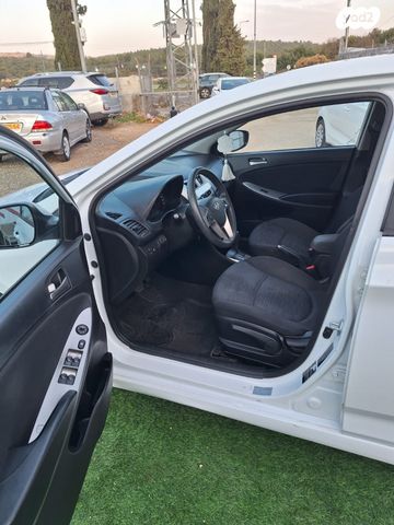 יונדאי אקסנט i25