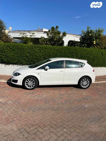 מודעת רכב סיאט לאון