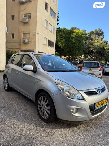 מודעת רכב יונדאי i20
