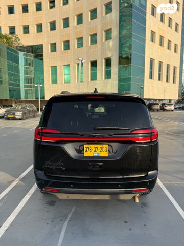 קרייזלר פסיפיקה