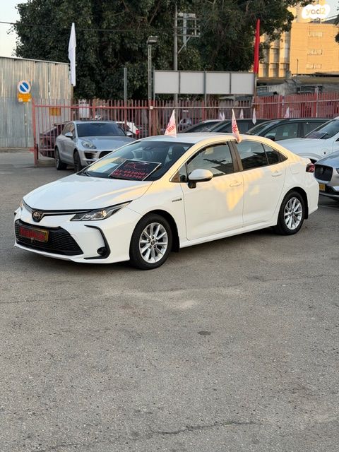 מודעת רכב טויוטה קורולה