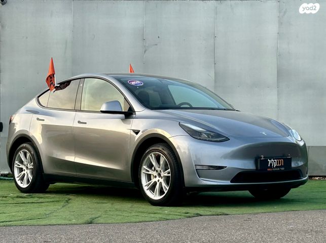 מודעת רכב טסלה מודל Y