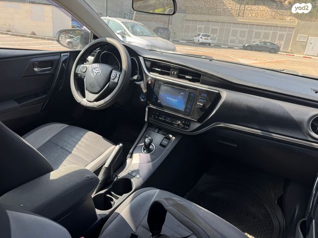 טויוטה אוריס