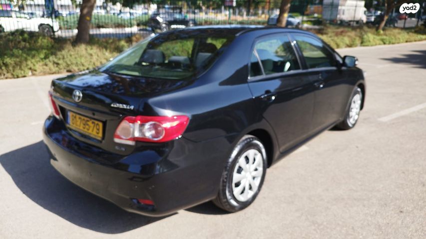 טויוטה קורולה