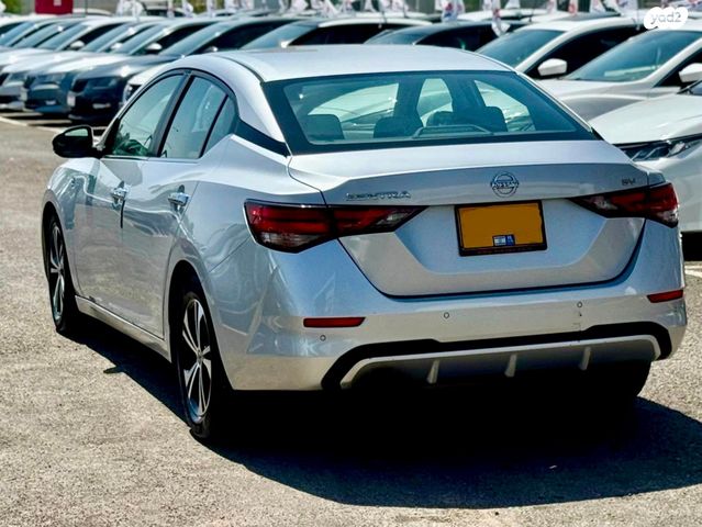 ניסאן סנטרה