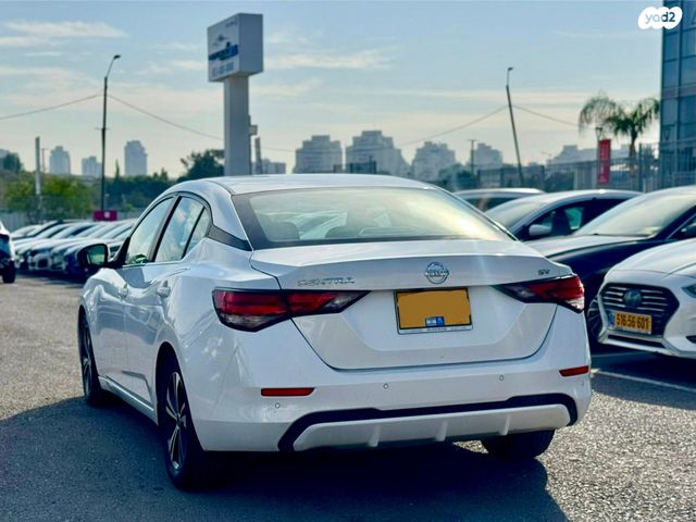 ניסאן סנטרה