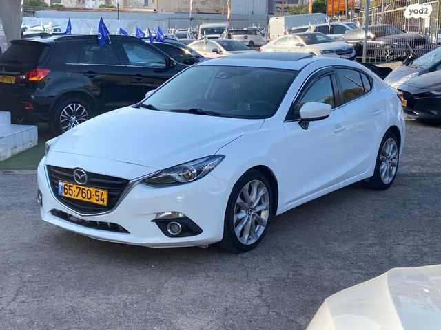 מודעת רכב מאזדה 3