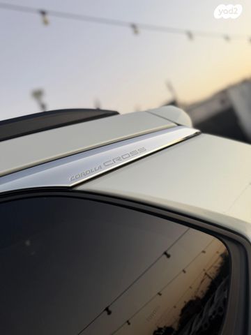 טויוטה קורולה קרוס