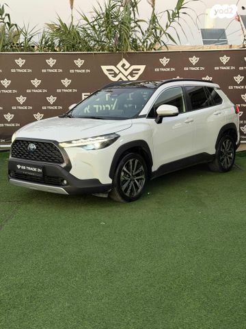 טויוטה קורולה קרוס