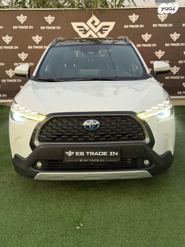 מודעת רכב טויוטה קורולה קרוס