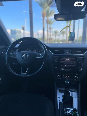 סקודה אוקטביה