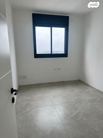 דירה, יונה וולך 3, גרין פארק החדשה, הוד השרון