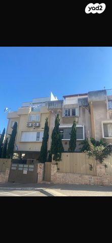 אבן גבירול 21