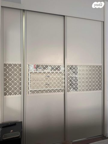 דירה, דרך העצמאות 35, ליבת העיר, יהוד מונוסון