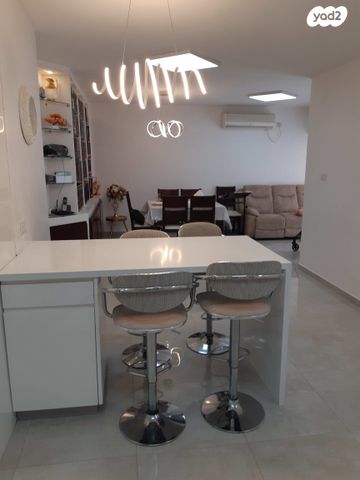 דירה, הרב ישראל שרייבר 5, רמות, ירושלים