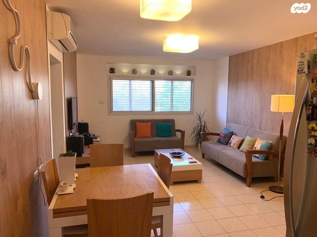 נחום גוטמן 9