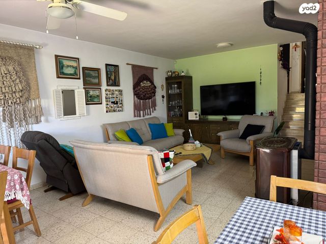 בית פרטי/ קוטג', מבצע עובדה 30, רובע ג', אריאל