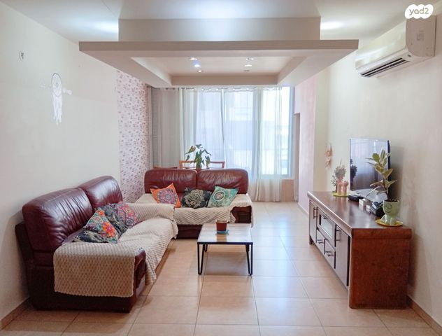 דירה, אהרון קרון 17, ראשונים, ראשון לציון