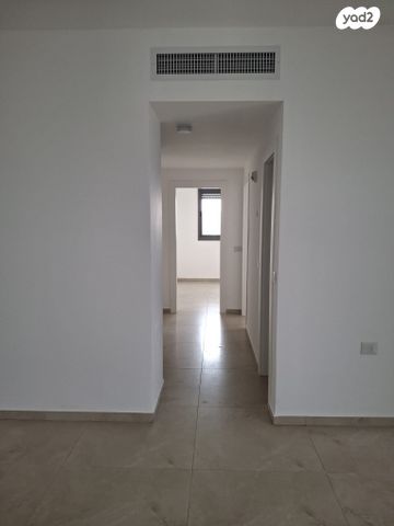 דירה, יעקב פיכמן 5, קרית אילון, חולון