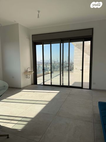 גג/ פנטהאוז, דוד בן גוריון 2, השכונה הוותיקה, גבעת שמואל