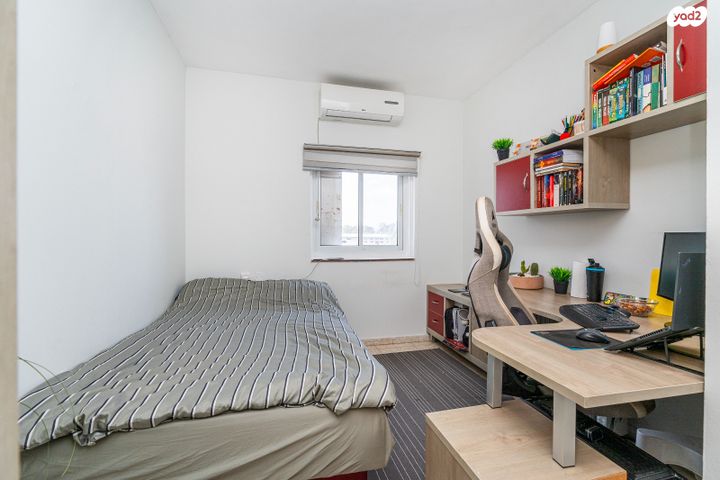 דירה, האלון 1, אורות, אור עקיבא